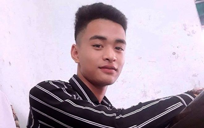 Khởi tố thiếu niên 16 tuổi ném mũ bảo hiểm khiến 2 người tử vong