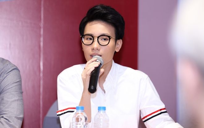 Tiên Cookie: 'Bán 10 triệu VNĐ/ 1 album cũng không xứng với sức lao động, sáng tạo của cả e-kip'