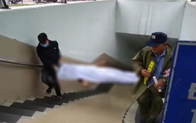 Phát hiện thi thể người đàn ông nghi sốc thuốc dưới hầm đi bộ Kim Liên