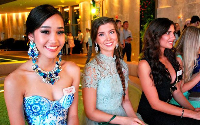 Dàn ứng viên Miss World đẹp như tranh vẽ khiến fan vừa mừng vừa lo cho Tiểu Vy