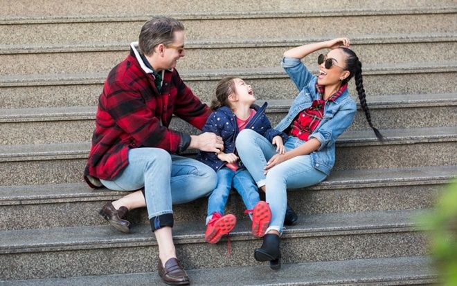 Fan 'lịm tim' khi Đoan Trang khoe ảnh chồng con đẹp lung linh