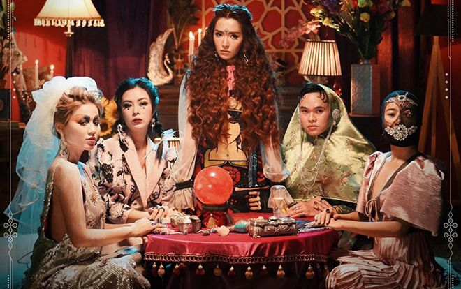 MV 'Chị Ngả Em Nâng' đang gây tranh cãi của Bích Phương có thể giúp cô 'bỏ túi' bao nhiêu tiền từ YouTube?