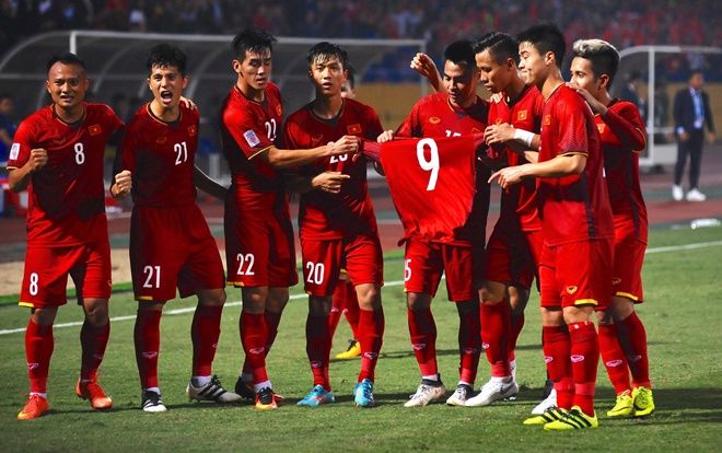 ĐTVN giơ áo số 9, Văn Toàn chia tay AFF Cup 2018 vì đứt dây chằng?