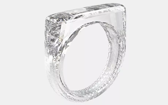 Nhà thiết kế iPhone thiết kế nhẫn kim cương giá 250.000 USD nhưng thậm chí bạn còn chẳng đeo được