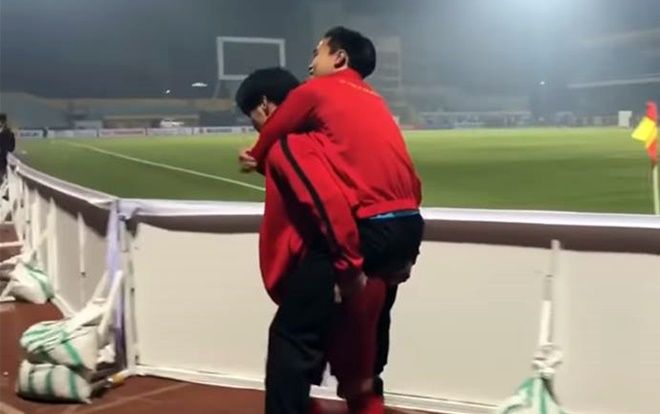 Tình bạn Văn Toàn - Công Phượng: 11 năm chia ngọt sẻ bùi, đẹp như chuyện ngôn tình