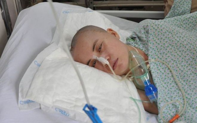 Xót thương cô gái trẻ chấn thương sọ não sau tai nạn giao thông cả tháng trời ở viện không có người thân đến nhận