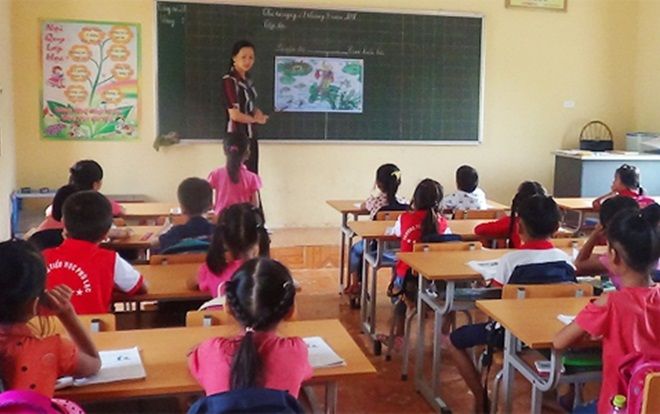 Giáo viên áp lực từ hàng chục cuộc thi trong nhà trường