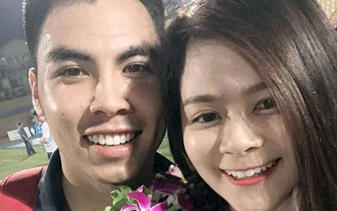 Chuyện ngôn tình của 'hoàng tử' ĐT Việt Nam và nữ sinh viên nóng bỏng