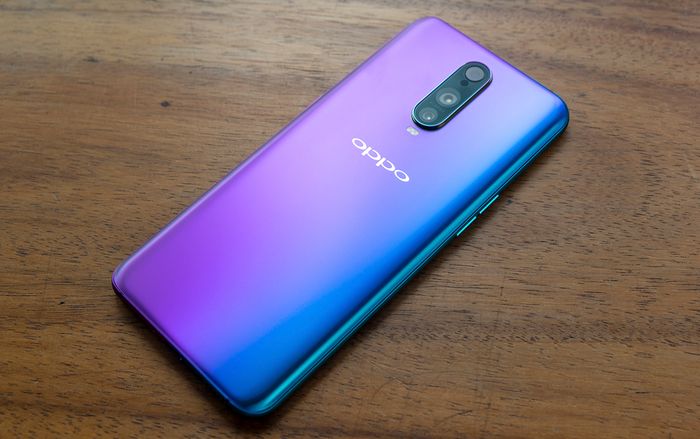 OPPO R17 Pro chính thức ra mắt tại Việt Nam: Thiết kế mặt lưng rất đẹp, camera chụp đêm ấn tượng!