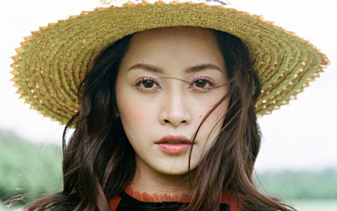 MV mới của Chi Pu: Ngập cảnh nóng, dày đặc khoảnh khắc táo bạo bên Jin Ju Hyung