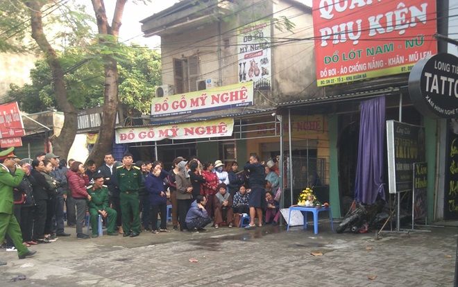 Cháy cửa hàng quần áo ở Hà Nội, nữ chủ nhà mắc kẹt tử vong