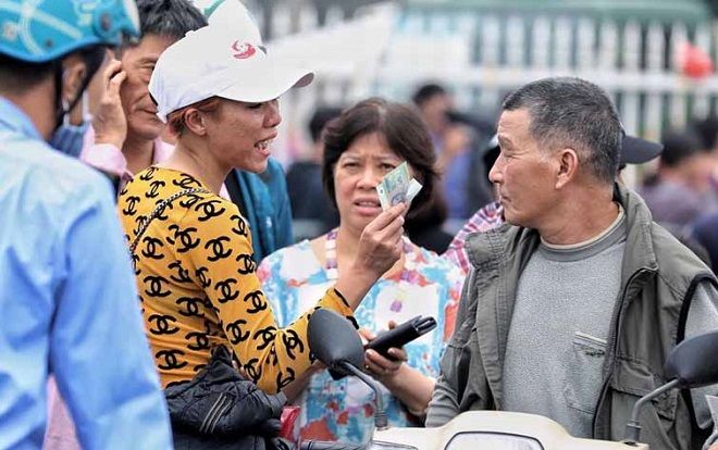 SỐC: Giá vé chợ đen trận Việt Nam - Philippines chạm ngưỡng 10 triệu đồng/cặp