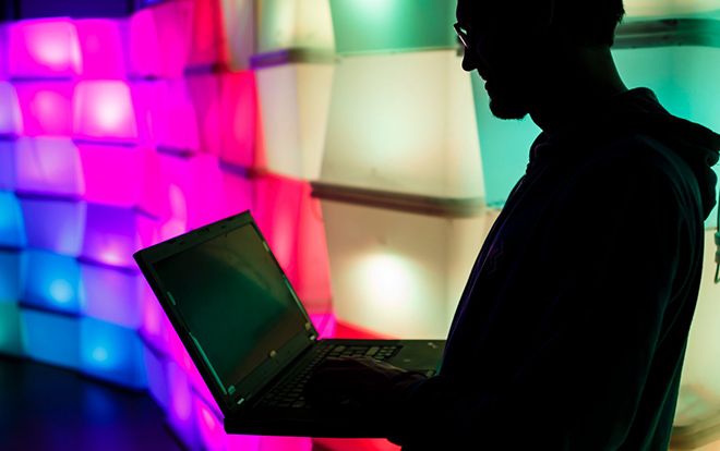 Thống kê đáng sợ: 6 việc bạn có thể 'thuê' hacker làm với chi phí thấp bất ngờ