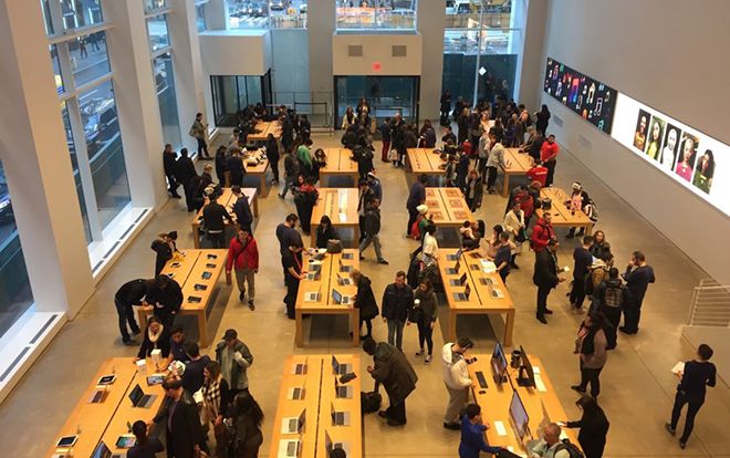 Tôi đã đến thăm cửa hàng 'xịn sò' nhất của Apple và Microsoft tại New York và người chiến thắng thì quá rõ ràng