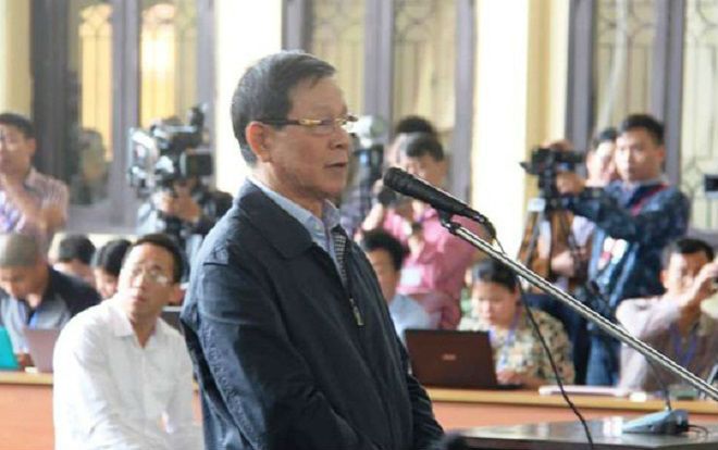 Xét xử vụ đánh bạc nghìn tỉ ở Phú Thọ: Cựu tướng Phan Văn Vĩnh sức khỏe yếu, nhập viện trước ngày tuyên án