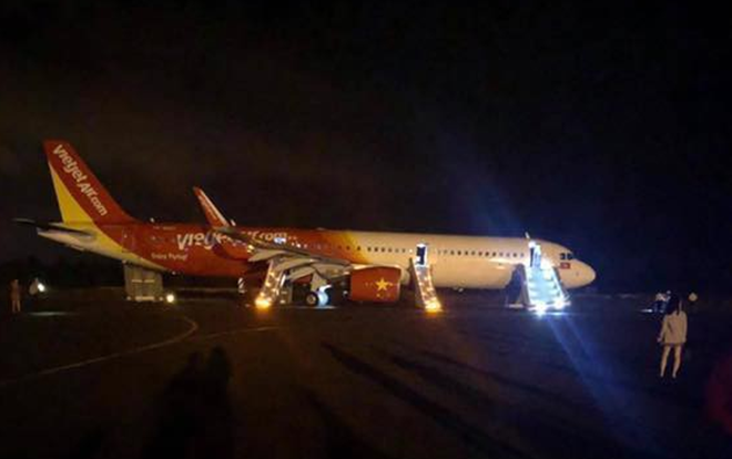 Vụ máy bay VietJet gặp sự cố tại nghiêm trọng khi tiếp đất: Đình chỉ tổ bay để điều tra