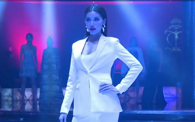 Click xem ngay: Màn catwalk 'xứng danh vedette' của Minh Tú trong phần thi Top Model