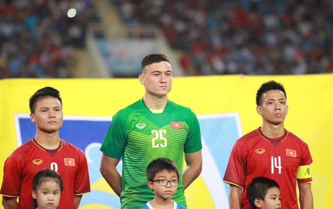 Văn Lâm xô đổ kỷ lục chưa từng có tại AFF Cup