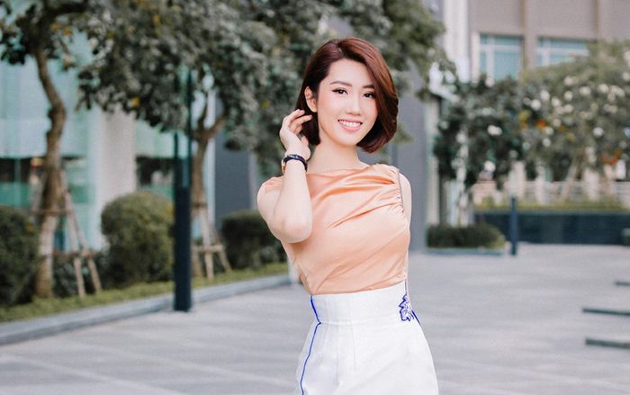 Cô nàng bị ghét nhất Gạo nếp gạo tẻ hóa quý cô thanh lịch ngày chớm đông