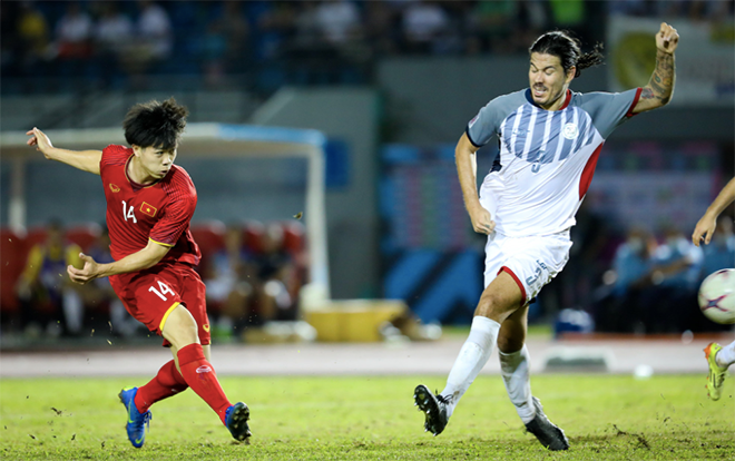 Vì sao các cầu thủ Philippines phải bay hơn 20 tiếng mới tới Hà Nội đá lượt về bán kết AFF Cup 2018?