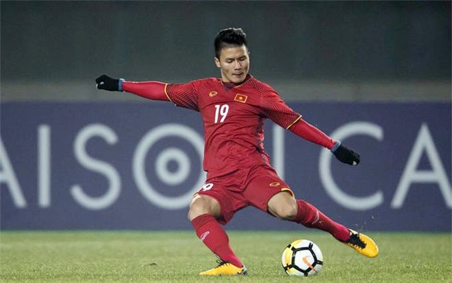 Sau lời chê của chuyên gia, Quang Hải chưa chắc đá chính trước Philippines