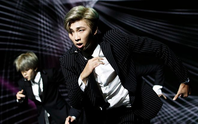 Tất cả ARMY sẽ tự hào về điều này khi BTS lập nhiều kỉ lục trên Twitter trong năm 2018