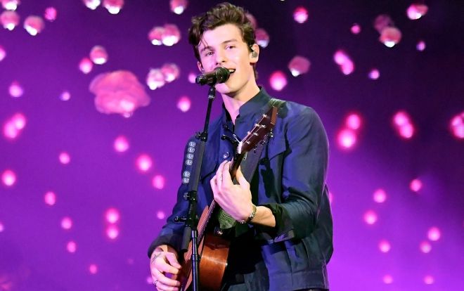 Sân khấu đỉnh nhất tại Victoria's Secret Show 2018: Shawn Mendes không cần vote cũng đã thắng!