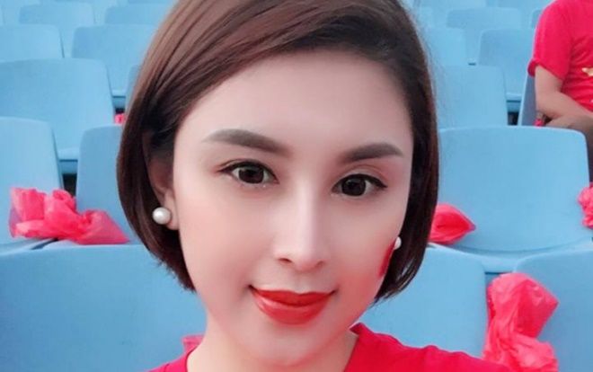 Nổi tiếng rần rần chỉ sau 1 đêm với màn tiên tri 'thần sầu', cô nàng còn gây sốt bởi ngoại hình quá xinh đẹp