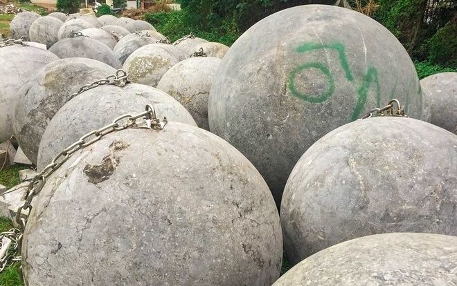 40 quả cầu và những chuyện 'có kiêng có lành' trong bóng đá