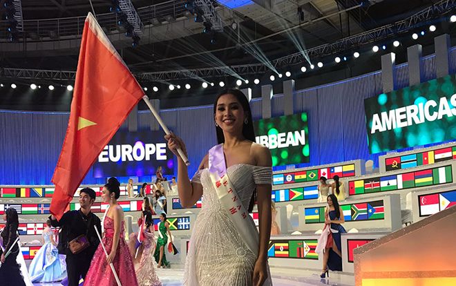 Săm soi sức nóng trên mạng xã hội của Hoa hậu Trần Tiểu Vy sau khi lọt top 30 Miss World 2018