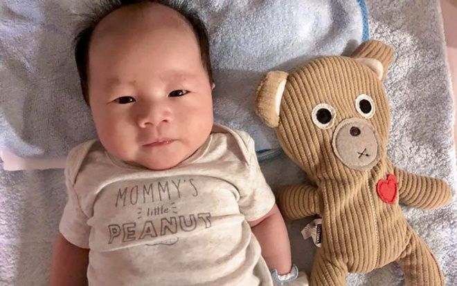 Khoe ảnh con trai, cư dân mạng ‘réo rắt’ rằng Đinh Ngọc Diệp đích thị ‘đẻ thuê’