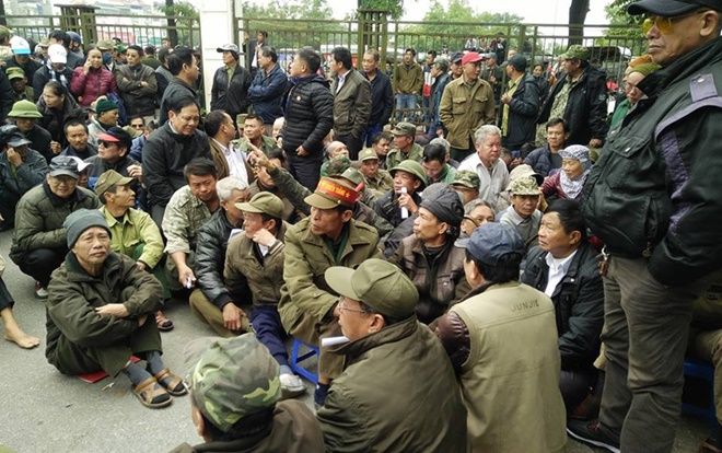 VFF gửi công văn hỏa tốc 'cầu cứu' vì quá nhiều người giả thương binh tụ tập gây rối đòi mua vé