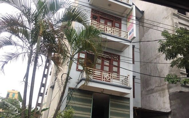 Chủ tịch thị trấn bị bắt gặp vào nhà nghỉ cùng người phụ nữ lạ là để… ‘đặt cọc tiền mua đất’