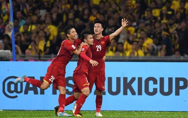 Việt Nam cân bằng số trận bất bại của tuyển Pháp!