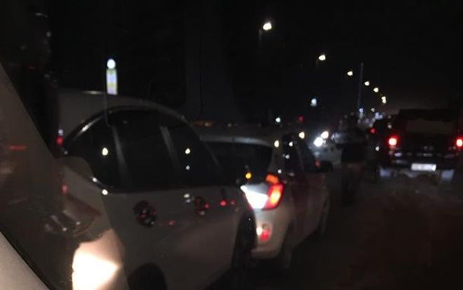 Xe tải chở đất mất lái, hàng loạt ô tô gặp tai nạn liên hoàn trên cầu Nhật Tân