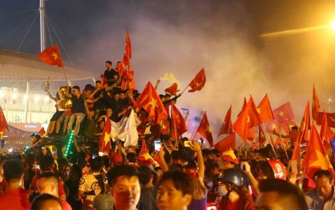 Hơn 3000 cổ động viên Malaysia được bảo vệ đặc biệt thế nào tại SVĐ Mỹ Đình trong đêm chung kết AFF Cup?