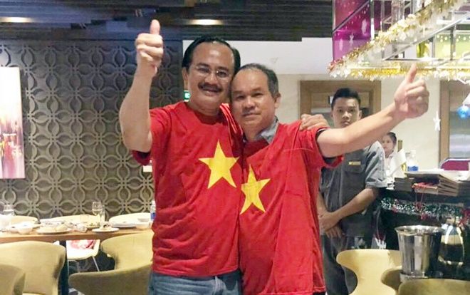 Xúc động trước hình ảnh bầu Đức, bầu Thắng ăn mừng Việt Nam vô địch