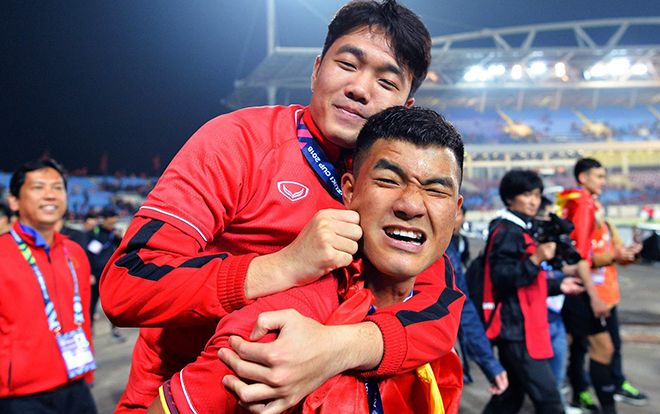 Bùi Tiến Dũng mất vị trí cầu thủ 'hot' nhất trên Instagram và người soán ngôi của anh không ai khác chính là…