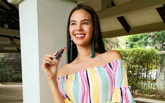 Thời trang ngày thường nhưng không hề tầm thường của Miss Universe 2018 - Catriona Gray