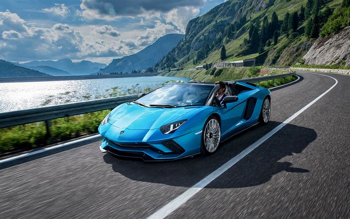 Mãn nhãn với 10 siêu xe mui trần đẹp nhất năm 2018