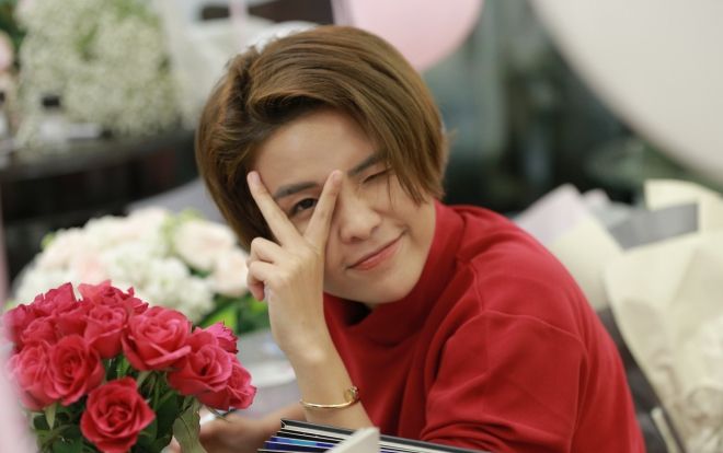 Thời tiết lạnh giá đến đâu cũng không ngăn được FM Hà Nội 'quây quần' bên Vũ Cát Tường!