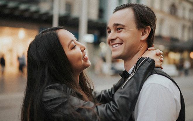 Hoa khôi du học sinh Việt tại Úc khoe ảnh 'tình bể bình' bên bạn trai 'soái ca' ngoại quốc