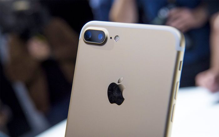 Hàng loạt iPhone 7/7 Plus hỏng mic thoại khi nâng cấp lên iOS 12.1.1, Apple từ chối sửa miễn phí