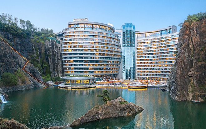 Tin hay không tuỳ bạn, khách sạn thú vị này được xây dựng dưới lòng đất như trong truyện Đôrêmon