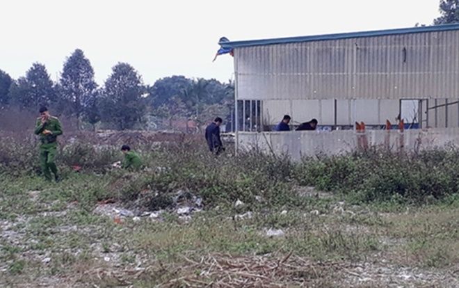 Công an vào cuộc điều tra vụ thanh niên mang xác người chết bí ẩn trong ngôi nhà hoang ra đường