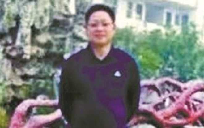 Nam sinh Trung Quốc đâm chết thầy giáo chỉ vì sợ bị gọi điện về nhà thông báo kết quả học tập