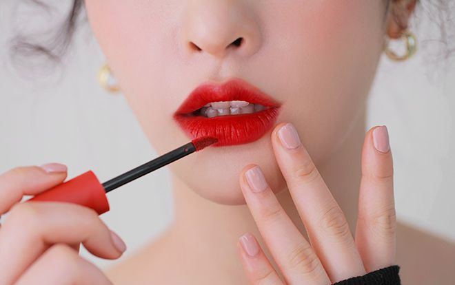 4 bí kíp make up mùa Giáng Sinh để khiến chàng ngơ ngẩn quên lối về