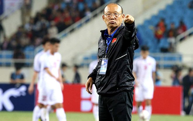 'Bệnh nan y' từ AFF Cup chữa mãi không khỏi, HLV Park Hang Seo vô cùng lo lắng