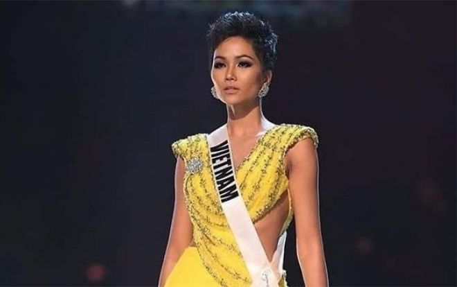 H'Hen Niê lọt top những khoảnh khắc hài hước nhất của hoa hậu 2018, không chỉ một mà đến hai lần!