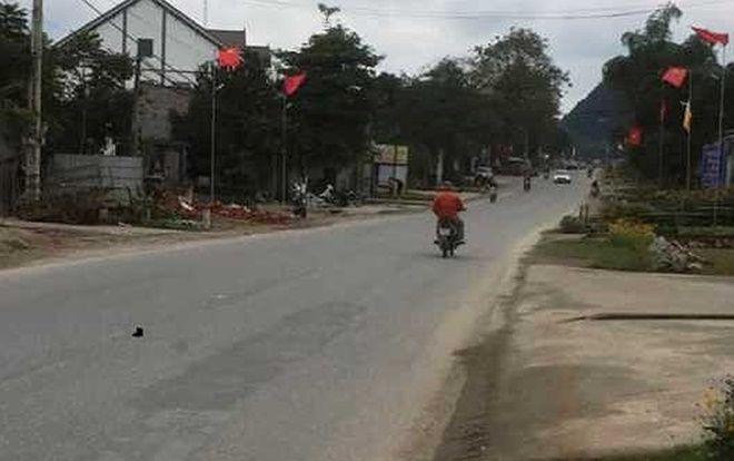 Nghệ An: Truy tìm chiếc xe ô tô khiến 2 cụ bà thương vong cuối năm